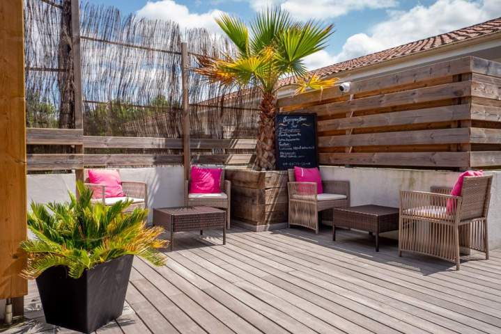 Restaurant et terrasse en hauteur Parentis en Born